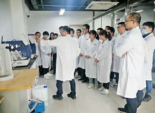 首届开云APP·【中国】官方网站药业新技术交流会在南京举行